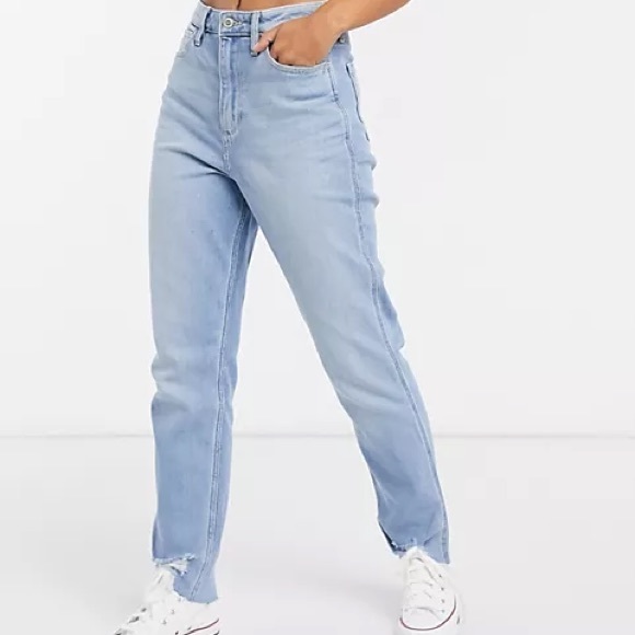 Hollister | Light Wash Mom Jeans - Picture 1 of 6